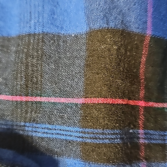 Time and Tru button-down shirt - Picture 3 of 3